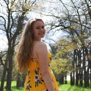 Meet your Posher, Emma